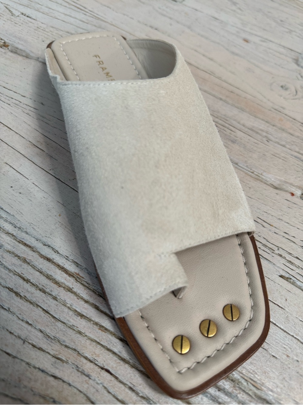 Frame Le Hewitt slide Sandals cream size 36